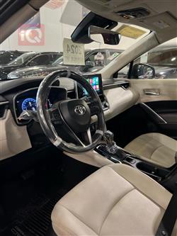 تۆیۆتا کۆرۆلا کرۆس